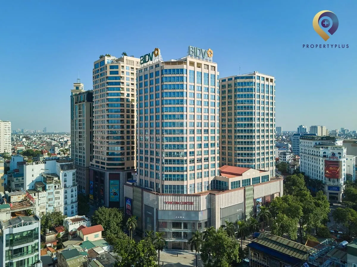 Toàn cảnh tòa nhà văn phòng Vincom Center Bà Triệu